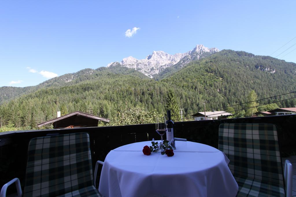 Hotel Gasthof St. Adolari Sankt Ulrich am Pillersee Zimmer foto